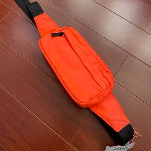 ARITZIA MAIN CHARACTER Waistpack/ Crossbody Bag